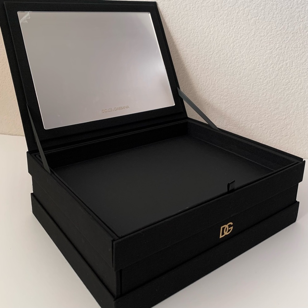 Dolce & Gabbana mirrored vanity chest